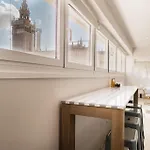 Wide Bright- 2bd 2bth- Cathedral Sevilla