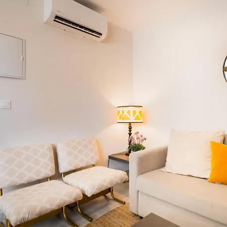 Reformed And Comfy- 2bd 2bth- Arenal Sevilla